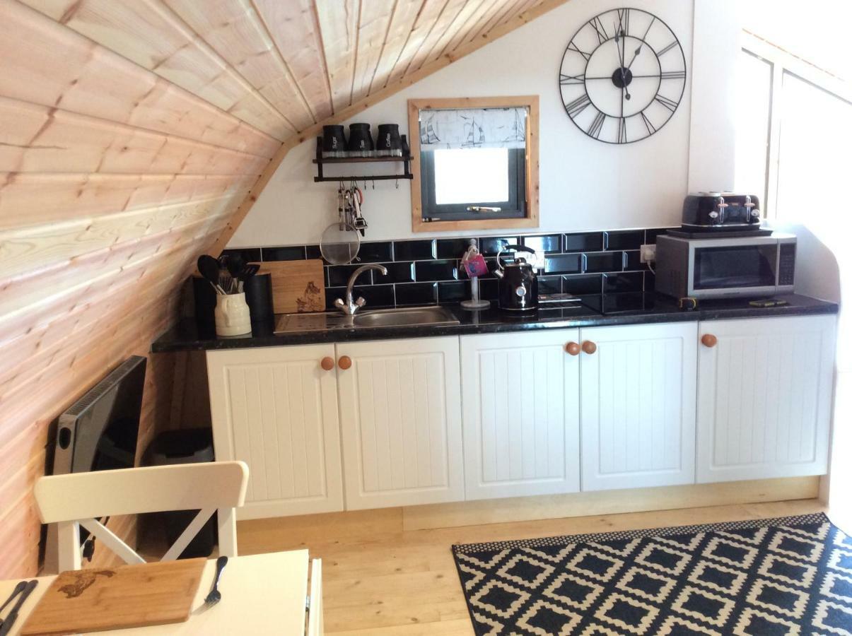 شقة Achmelvich View Self Catering لوتشنفير المظهر الخارجي الصورة